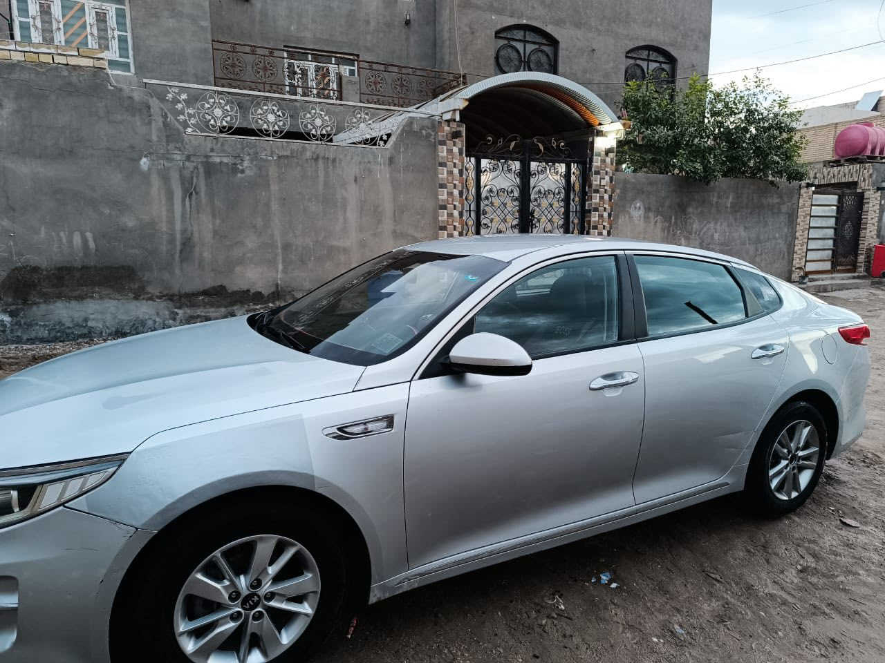 السلام عليكم ابتمه موديل ٢٠١٦ وراد كوري مكينه ٢٠٠٠ دوش تبريد قطعتين شفتات استرين نظام ايكو مري شفط بصمه تحكمات رقم قادسيه بسمي تحويل ثاني يوم السيارة بالكرتون بيها جملغ امامي انطخ عدنه وعدلنه بار وحالين مغلفي نصه عندي صوره اله جهازه على اخر حبايه ماشيه ١١٨ اصل السعر ١٣٥ وبيها مجال ***********
