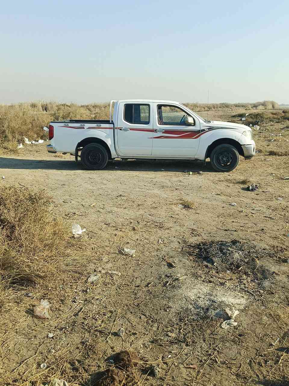 السلام عليكم نيسان نيفار موديل 2012 كير عادي متومة شمالي رقم وسنويه تنتهي 2030 كير ومكينه البلادي تبريد شغال  كهربائيات شغالة فقط المسجل واكف  بيها ضربة بالجاملق الخلفي جهه اليسرى   السعر 58ورقه وبيها مجال بسيط مكاني البصرة ***********واتساب فقط  اعتذر مااجاوب على الاتصال
