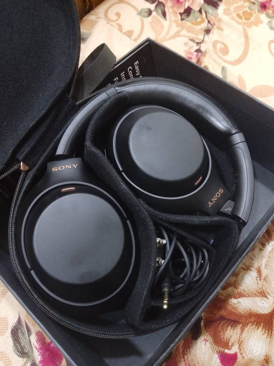 سماعات سوني wh-1000xm4
سماعات سوني نضيفه الكارتون ابيض بي اشتباه :السعر 190 بي مجال قليل


**إذا كنت صاحب هذا الإعلان وتريد حذفه لأي سبب، رجاءا أرسل رسالة إلى الدعم الفني**