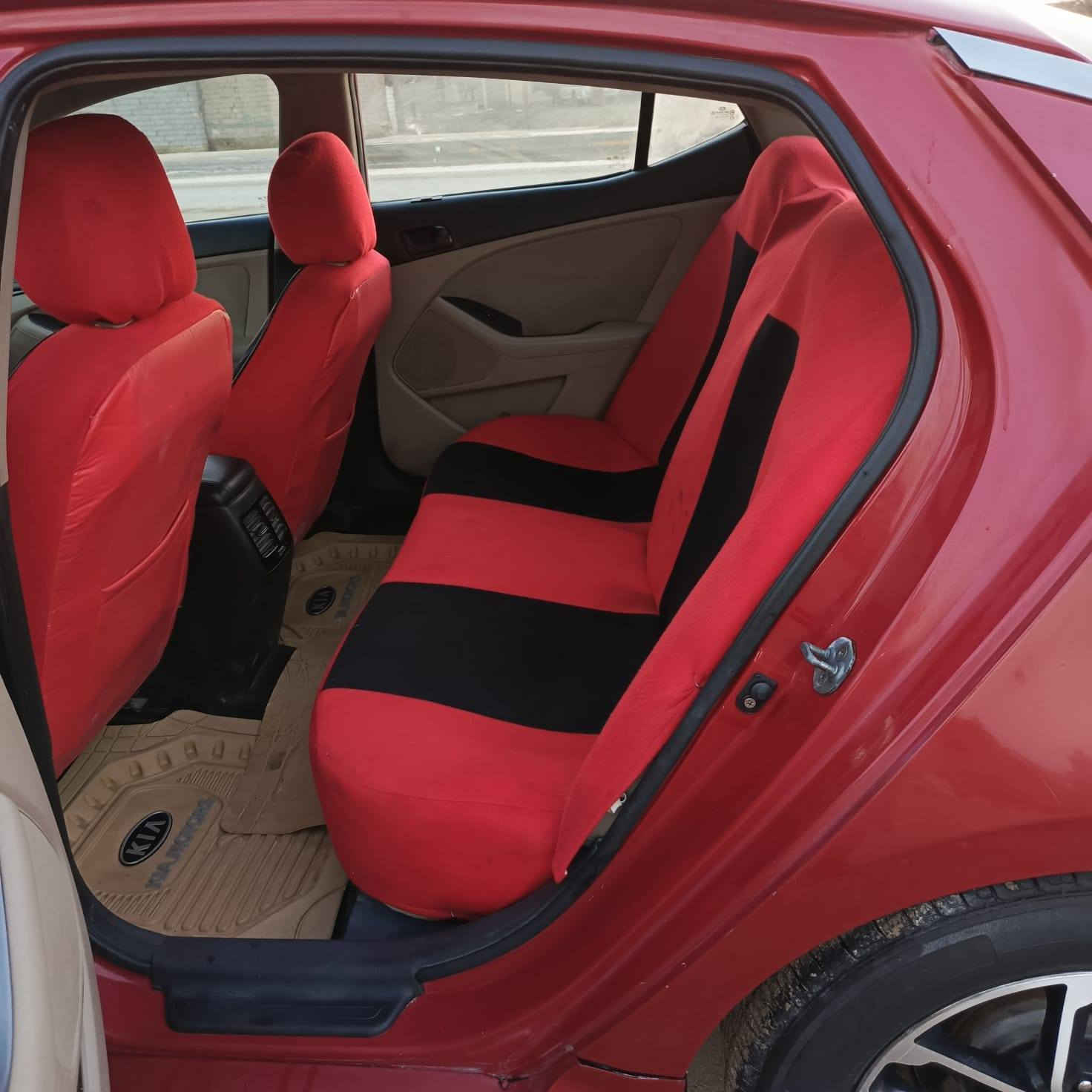 سلام عليكم وبتيمه مديل 2015 خليجي سياره جديده مكينه وكير كفاله2400رقم دولي سنويه جديده سياره عله وضع لشركه جاهزه تخم تاير جديد حداديه جديده كشن كهرباي ويل كروم شاير  بل مرايا تبريد قطعتين تدفهه تبريد شغالات ما مشيه شي قليل رقم ***********  السعر 98 ورقه المكان نا صريه سوق الشيوخ
