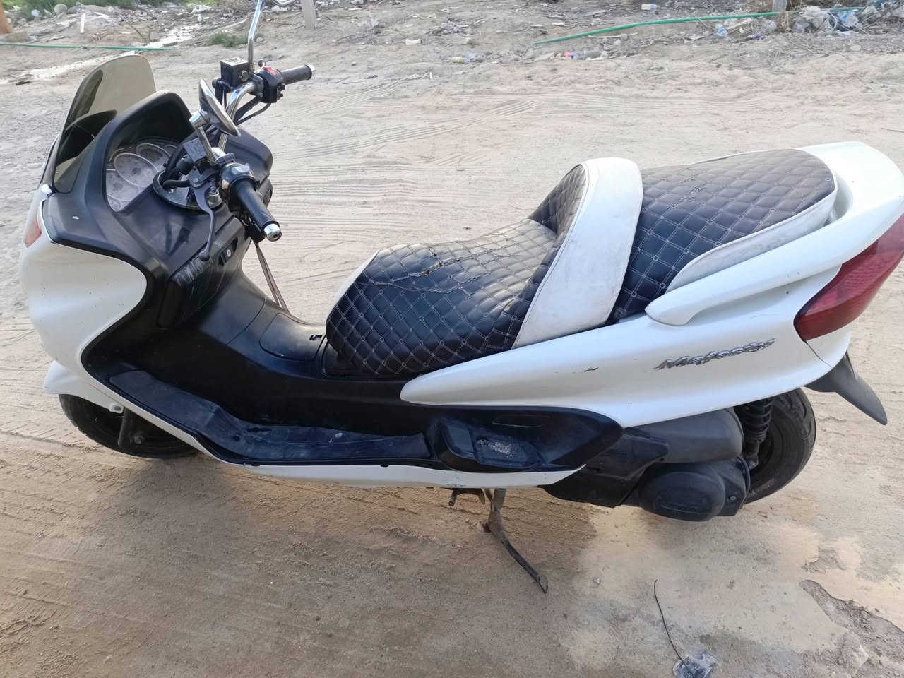 سلام عليكم ماجسته للبيع رقم وسنويه بسمي رقم انكليزي انتهاء سنويه 2028 العنوان البصره ابو الخصيب ما متواجد فيس رقم ***********
