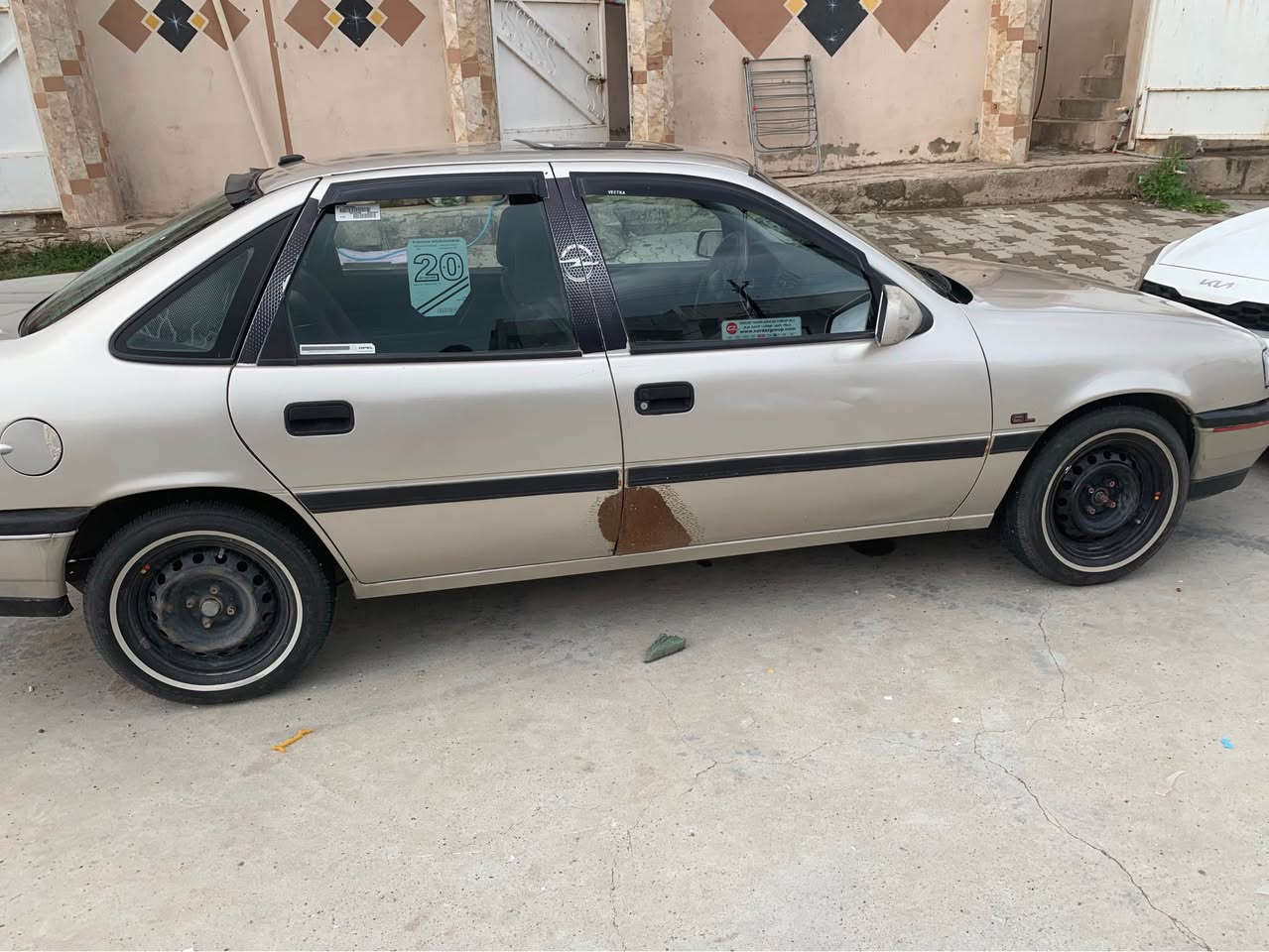 سلام عليكم فكترا موديل ٩١ سياره خير من الله سنويه لل٣١ بسمي شرط التحويل دفتر بانزين بيها كير محرك بل شرط لاستفسار *********** واتساب كركوك, العراق
