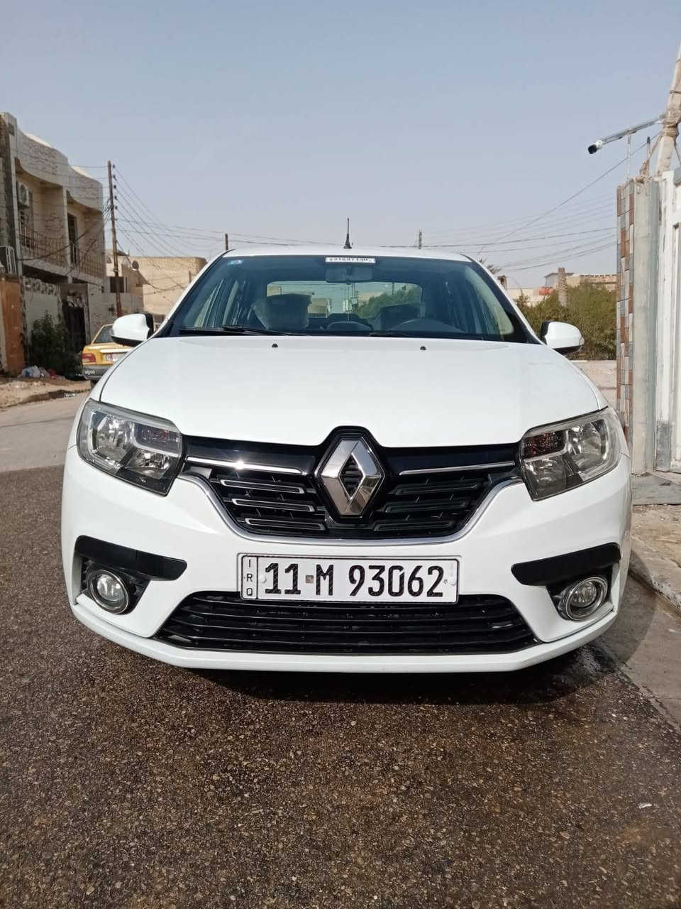 سلام عليكم
سياره رينو سنبل موديل ٢٠٢١ سياره حره رقم بغداد باسمنه موجوده كربلاء مكفوله كفاله عامه السعر 93 بيها مجال 
***********
