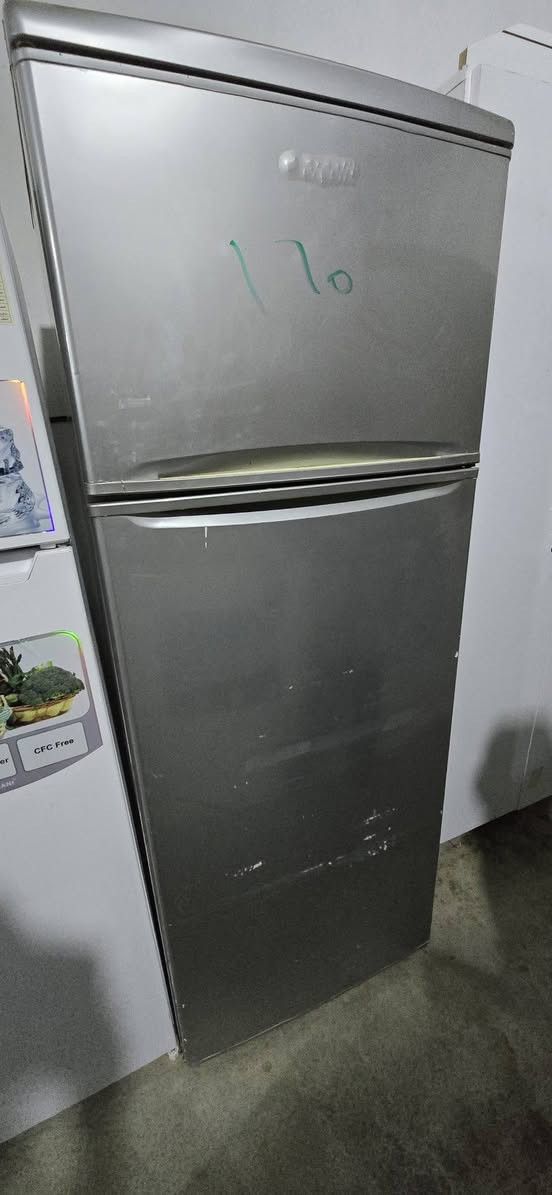 اثث بيتك بأنسب الاسعار سعار الشمال 🌹 
وصول وجبة من الثلاجات والمجمدات السعر داخل الصور 📷 
صلاح الدين ناحية العلم قرية الربيضة خلف مدرسه سومر للبنين 
***********
يوجد خدمة توصيل داخل المحافظة فقط 🚛
