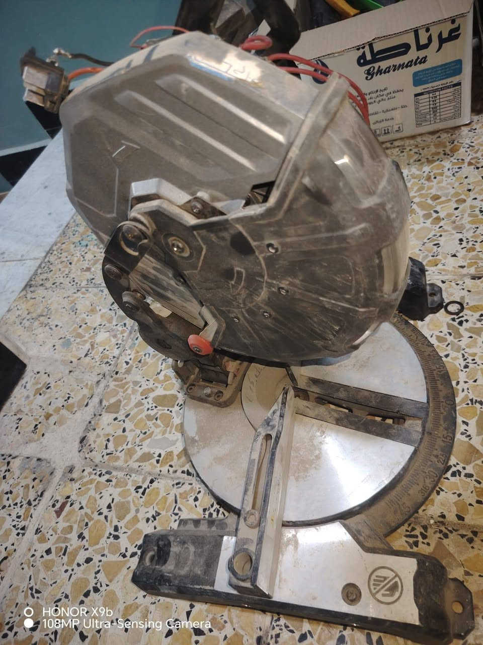 بسم الله الرحمن الرحيم 
كتر شحن بارك سايد برشلز مبدل كارت شغال ابيع فحم عاطل بيه بعض النواقص سعره واصل ٢٠ للاستفسار 
***********/***********
