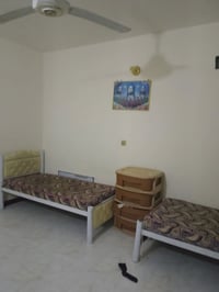 البيت للبيع طابو صرف 100 متر مربع 10في 10 طابقين حي الجامعه شارع 20 قر...
