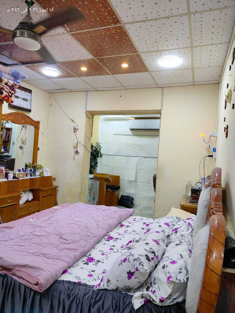 سلام عليكم
 بيع شقة مميزة في الموفقية  قرب شارع بغداد – شقق الفرنسيات

* المساحة: 200 متر مربع.
* استقبال واسع بمساحة (5×7) متر.
* بلكونة ممتدة على طول الاستقبال.
* تحتوي على 4 غرف نوم اثنين كبير  و اثنين صغير 
* تصميم مريح ومساحات واسعة تناسب العوائل.
* الطابو: طرف تحويل، ويتم إنجاز معاملة التحويل خلال اليوم التالي.

شقة بموقع ممتاز ومساحة كبيرة، مناسبة للسكن العائلي والاستثمار.

للاستفسار والتواصل، يرجى مراسلتنا على الخاص
***********
