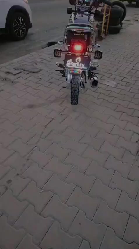 سلام عليكم
بسم الله الرحمن الرحبم 
دراجه تايكر سونك
4 كير 
2025
نضافه ماشاء الله مثل ما بل صوره
دراجه ماشاء الله شوف العين شغل وطلع 
سعر 650 وبي مجال 
العنوان تكريت شارع الباشا


**إذا كنت صاحب هذا الإعلان وتريد حذفه لأي سبب، رجاءا أرسل رسالة إلى الدعم الفني**