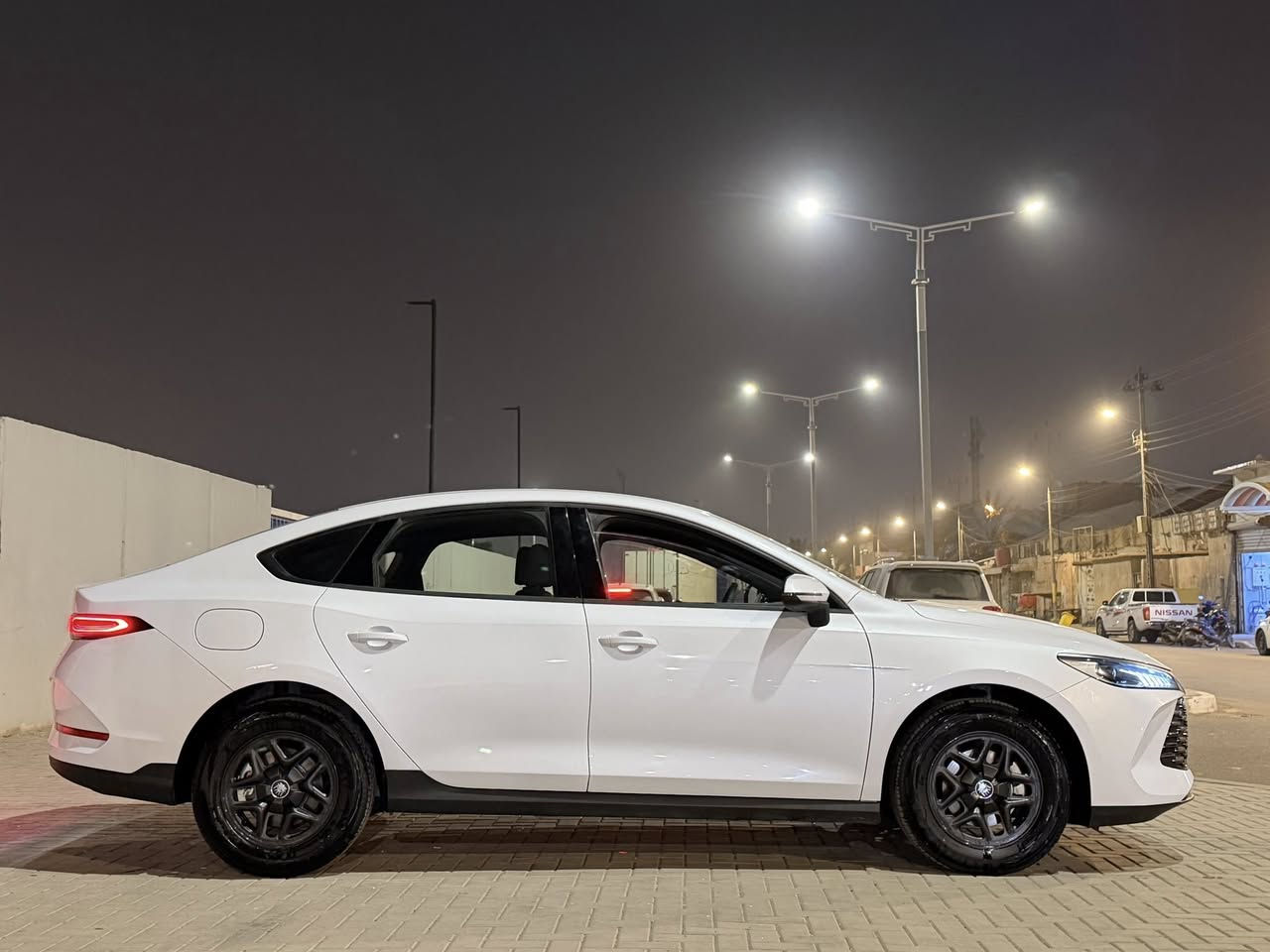 بي واي دي BYD
فئه كوين بلاس ( الجن بلس ) 
اعلى فئه تمشي ( 2100 كيلو )
زيرووو صفررر
رقم أربيل الدولي 
بأسم شركة 
وكاله مجانية + تحويل مجاني 
جاهزه وكامله من كلشي 

السعر 135 بيها مجال قليل للشراي

مكانها البصرة

***********
