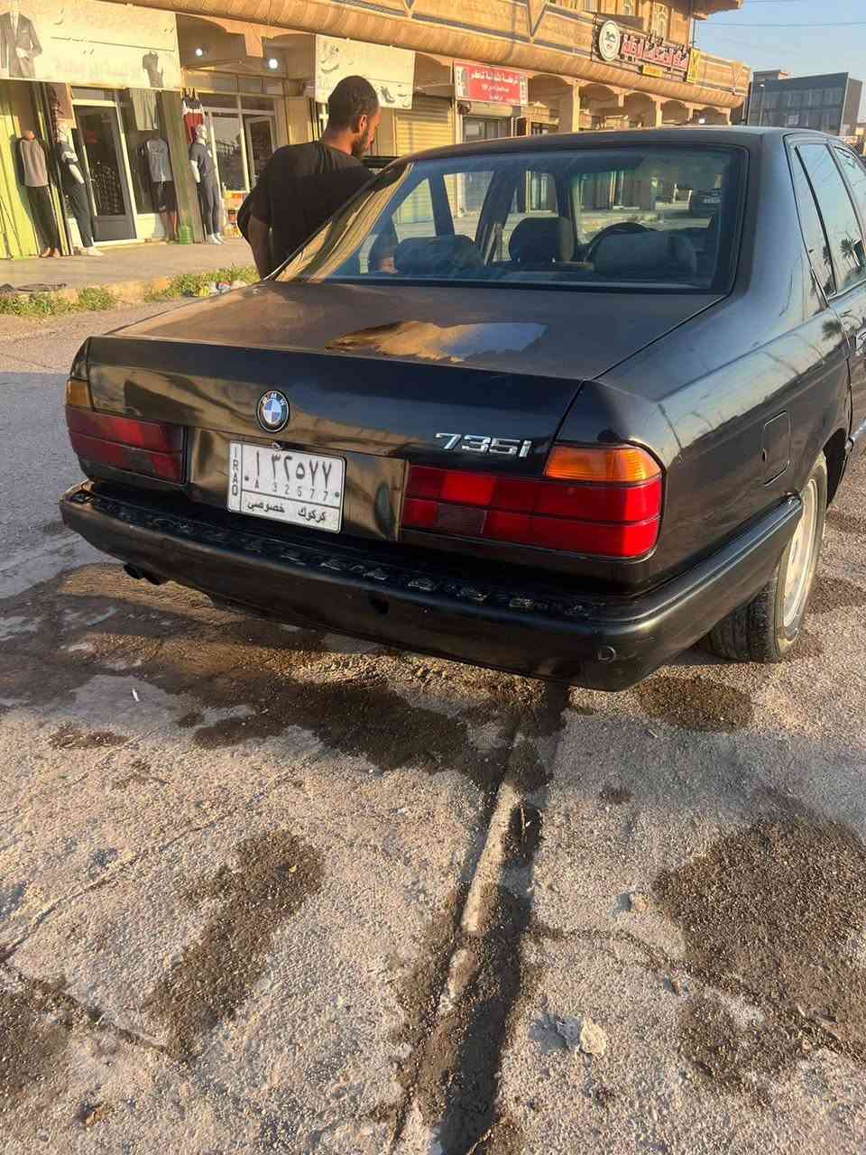 بي ام
موديل 1991 
محرك 6 
سلايت شغال
تبريد ثلج 
كير جديد 
سيارة بلادية
رقم كركوك الماني 
سعر 40 وبيها مجال 
مكاني تكريت ***********
