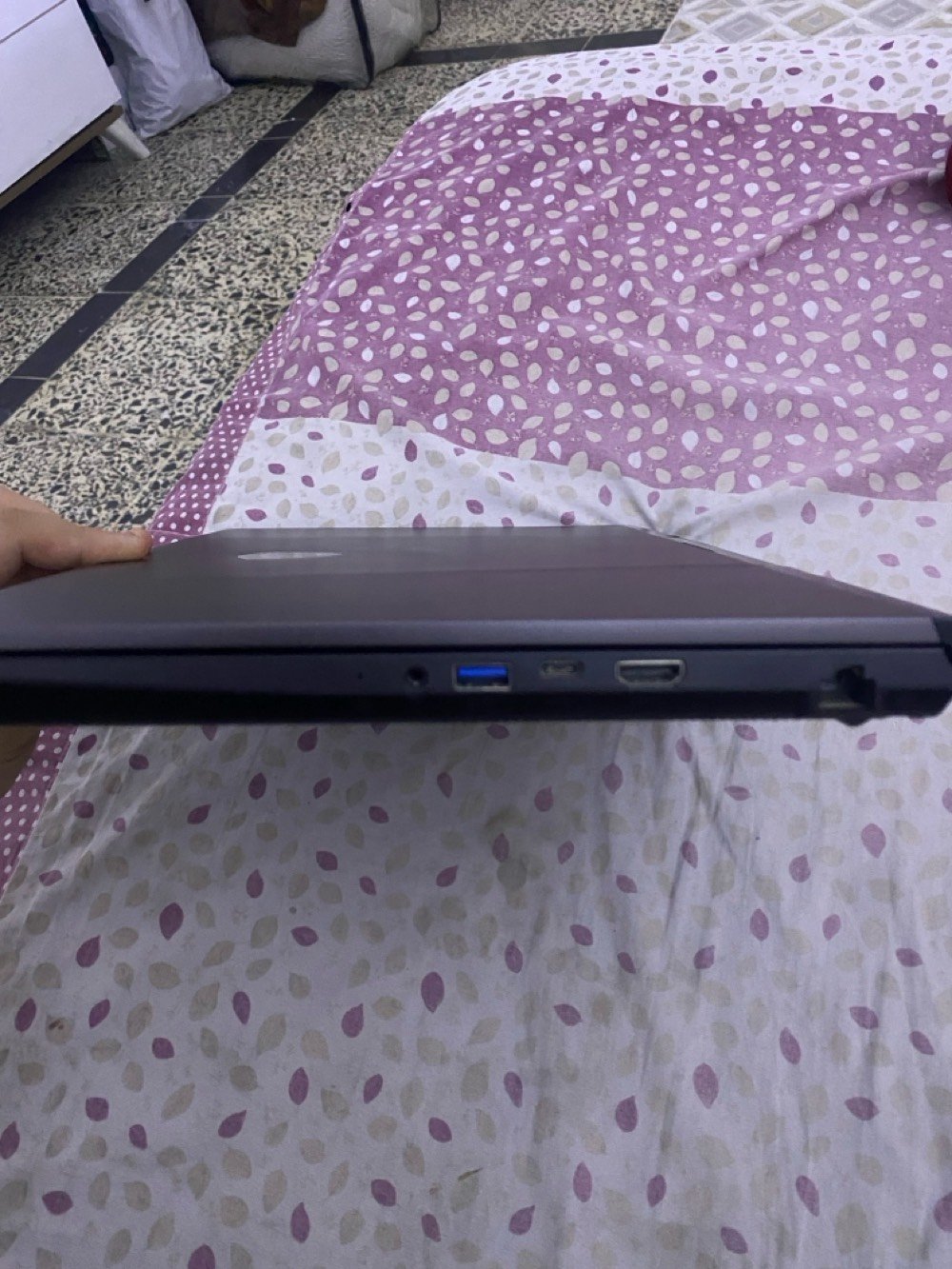 أعرض لابتوب MSI Crosshair 15 بمعالج Intel Core i7 من الجيل 11 وسرعة تصل إلى 2.30GHz. يتميز بذاكرة RAM تصل إلى 32 جيجابايت وقرص صلب بسعة 477 جيجابايت مع بطاقة رسومات 4 جيجابايت NVIDIA GeForce RTX. الجهاز في حالة جيدة جداً ومثالي للألعاب والبرامج الثقيلة.