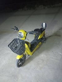 دراجه شحن • حجم ١٤ • نضيفه