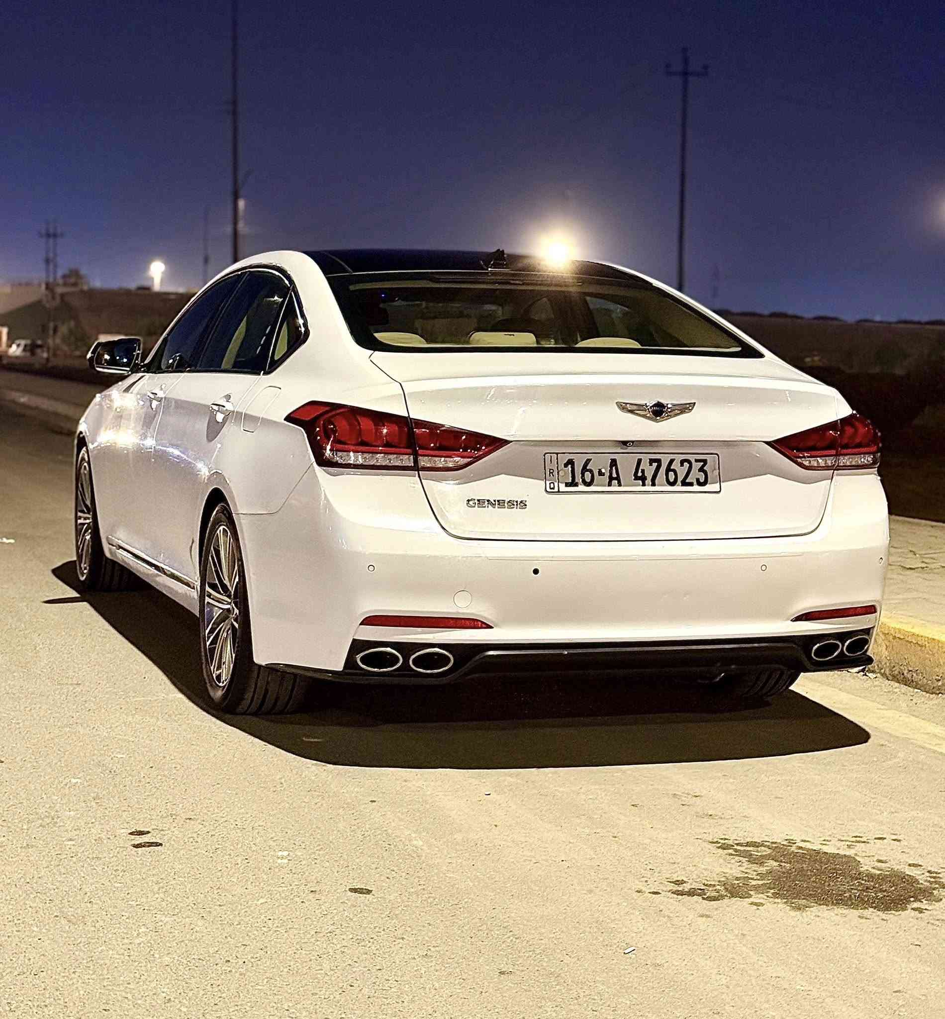 السلام عليكم
للبيع جينيسس  g80
موديل  2015 
مكينه  5.0
وراد امريكي بيه تبديل الباب الامامي صفحه اليمنه
 وكلير من امريكا  
صور السونار بالمنشور 

السياره حلوه وجاهزه ع اخر حبه
الف متصرف عليه 

السعر 165

مكان السياره ميسان 
للاستفسار  ***********
