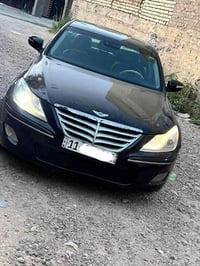 بيع فقط  جنسزز 2009  وارد امريكي خلفي  صبغ احزام  محرك 6 سلندر  سعره 5...