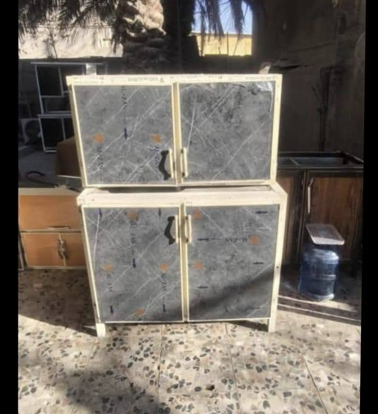 اثاث بيت مستعمل نضيف جدا تواصل على الرقم او واتساب
***********
***********
العنوان شبانات  قرب حولي المهندس مقابيل محطةبانزين النيزك مباشرة وجه بوجه وية المحطة 
(داخل بيت وليس محل)
