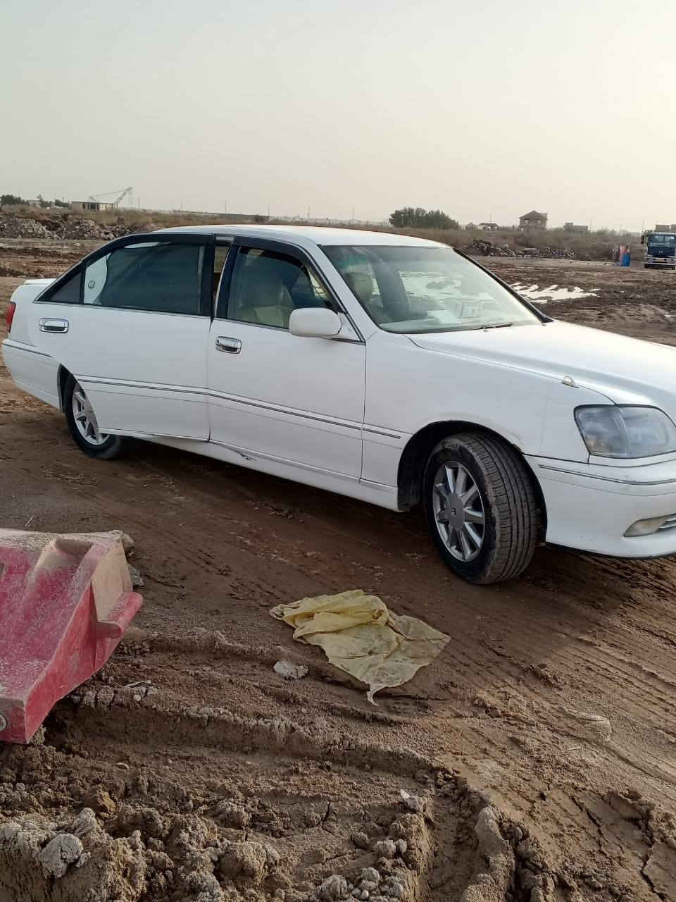 سلام عليكم جنون للبيع موديل 2001 دكمتين كفاله عامه محرك فيفيتي 3000 رقم انكليزي سنويه 31 بسمي تحويل ثاني اليوم سعر 135 بيهه مجال بصيط العنوان البصره شط العرب ***********
