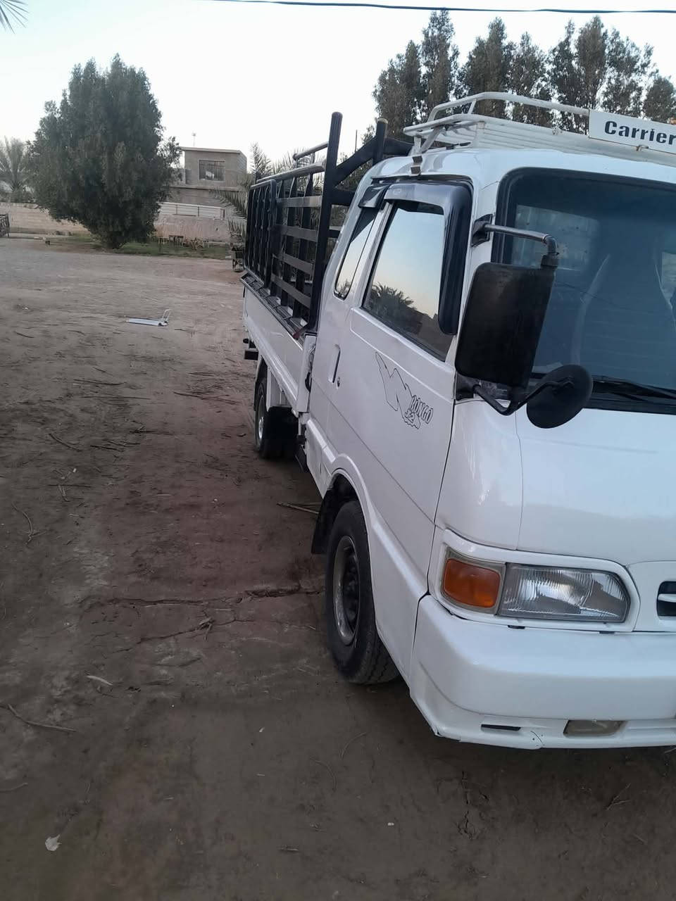 كيا بنكو موديل 1996مصبوغة حزام بدون ضربة السيارة جاهزة من كلشي  تخم تاير كير اكسل كهربائية كلهة جاهزة رقم ديالى دولي تحولي مباشر المكان ديالى الخالص السعر 60 وبيهة مجال الاستفسار ***********
