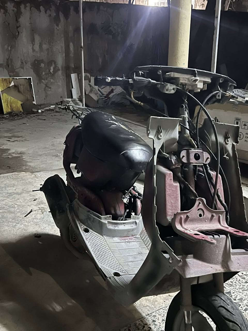 عندي ماطورات ياماها ‏للبيع ‏كل عيب ما أبي شغل ترات جديد بدون كفرات الماتور كل عيب ما في شغال سعره 120 وبي مجال اللي شراه يخبر  ***********
