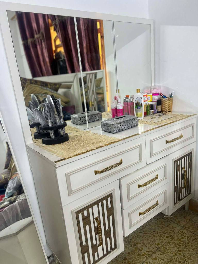 غرفه نوم تركي مستخدم 10قطع نضافه فولل سعر 700مع توصيل وشد داخل بغداد بغداد, العراق


**إذا كنت صاحب هذا الإعلان وتريد حذفه لأي سبب، رجاءا أرسل رسالة إلى الدعم الفني**