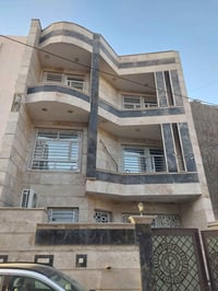 بيت للبيع المساحه ١٣٠م واجهه ٨م يتكون من ٥غرف نوم السعر ٢٧٥ بي مجال ال...