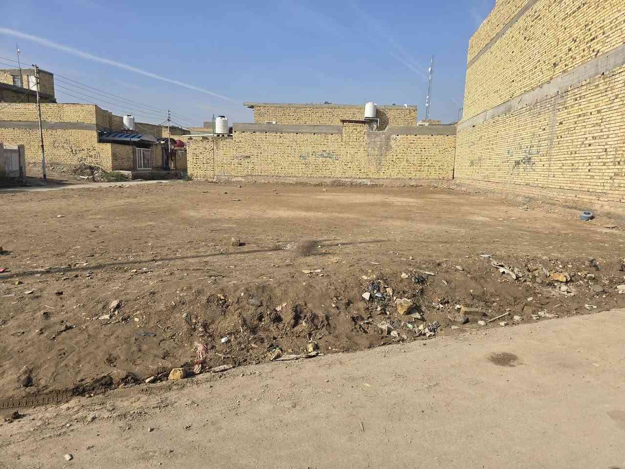 سلام عليكم قطعه طابو ركن مساحه 260 مع فضله مكانه التفيج ثاني بيت عن شارع 30 قرب الشارع العام وخامس بيت عن شارع 40 
للاستفسار 
***********
***********
