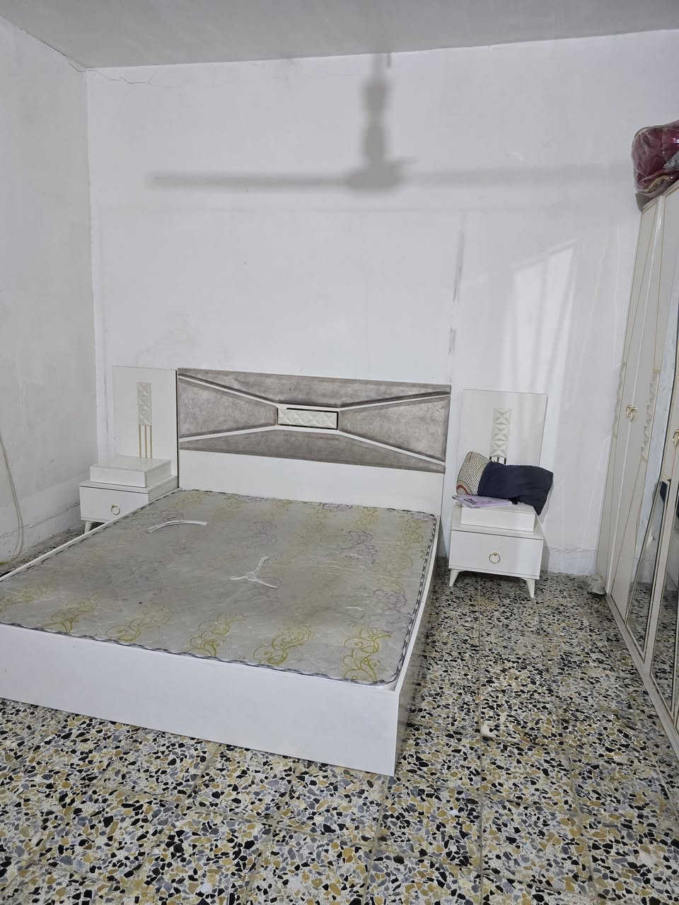 دار للبيع مساحه ٢٠٠ متر طابو زراعي سند ٢٥ خلف المحكمه الجديده ابو عجاج بيت بناء طابوك سكف كونكريت صب كافه الخدمات كهرباء ماء تبليط يبعد عن شارع حله بغداد ١٠٠ متر ويبعد عن المحكمه اقل من ٨٠٠ متر قرب تقسيم حسين مارينا الزراعي مع العلم البيوت المقابيله طابو صرف خدماته من ضمن خدمات الطابو السعر ١٣٥ للاستفسار الاتصال على الرقم ***********
