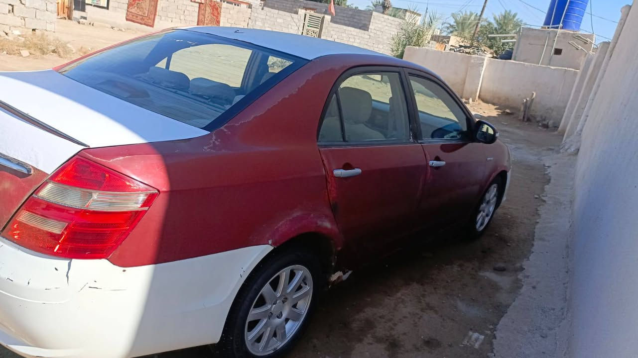 سلام عليكم للبيع جلي مؤبل موديل 2013 رقم بصره مكينه وكير جدد حداديه تخم تاير جديد كرهبائيات كلها شغاله ريمود تتقفل سياره دواخل جددد
رقم راعيه ضايع مني فقط
 اتعهد طلب وسرقه وعشائر
السعر 25 بيه مجال للشراي 
مكان الشطره 
(***********)
