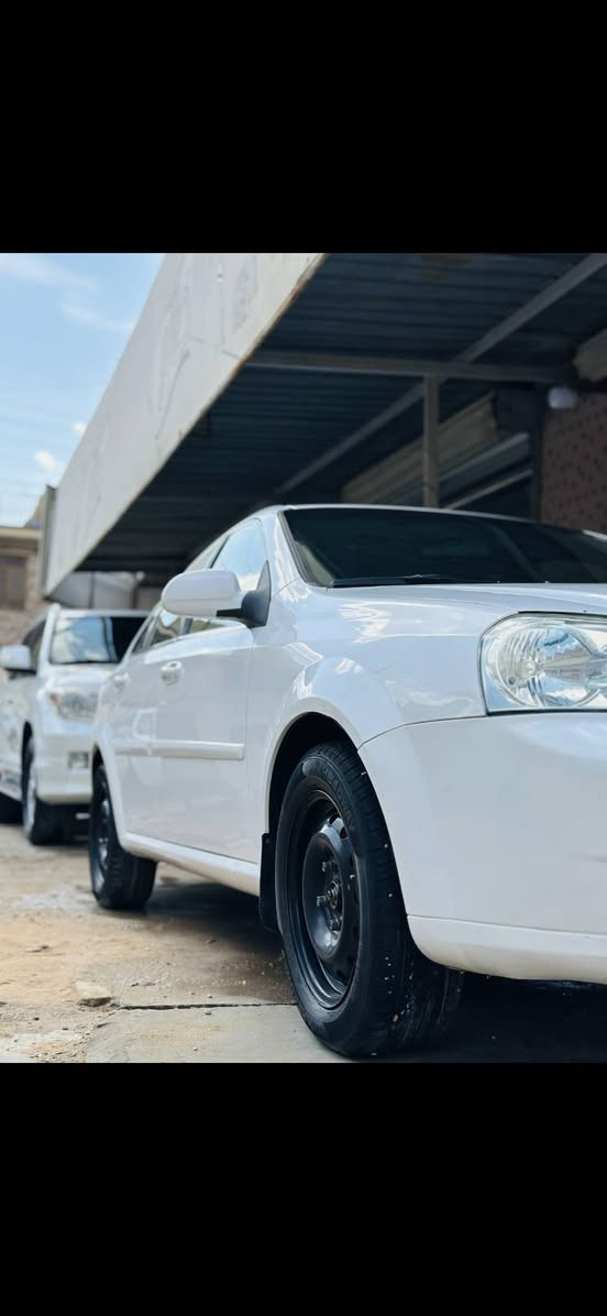 السلام عليكم
على بركة الله 
اوبترا موديل 2011
مثل ما موضح بالسونار 
سيارة غير هذا ما بيها 
والسيارة نصبتها كُلش حلوة 
وما بيها نقص 
السعر 85 وبيها مجال 
مكان السيارة حلة شارع 60 
للأستفسار ***********
