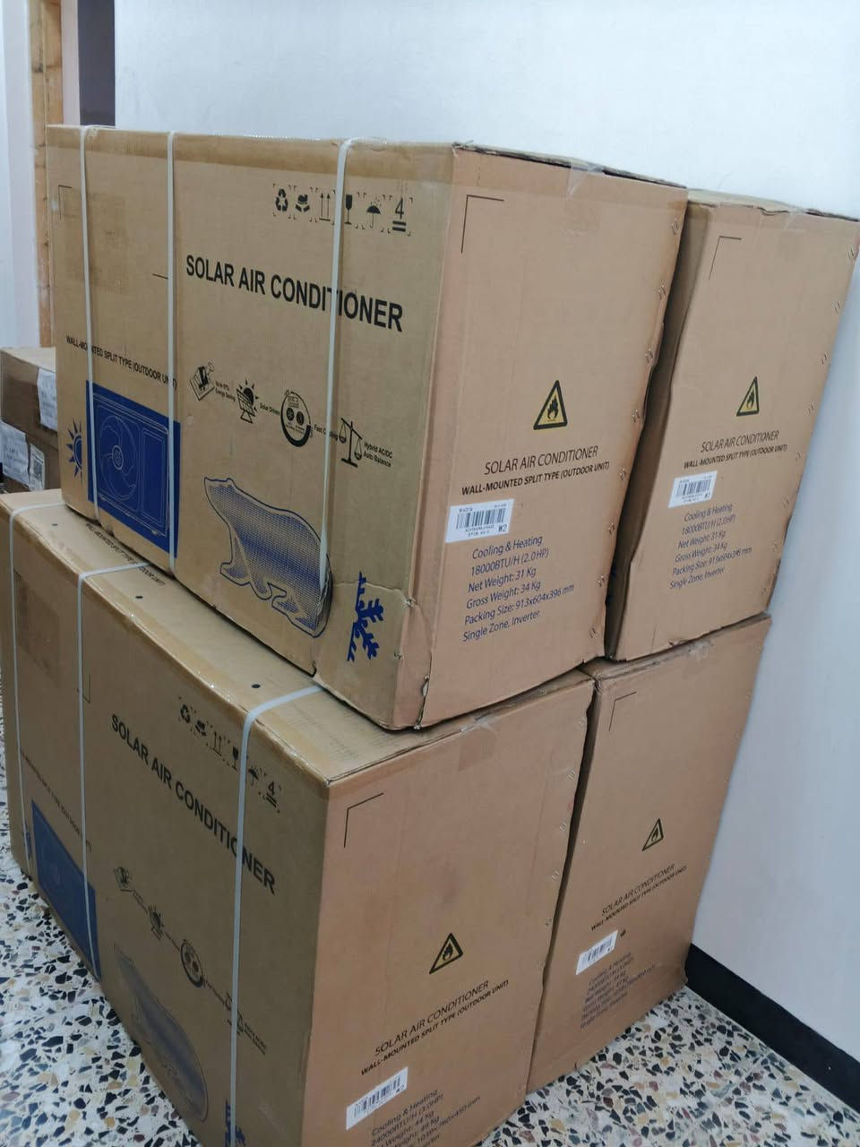 سبلت يعمل مباشر على طاقة الألواح الشمسية نهارا وفي المساء يعمل على الكهرباء الوطنية ....يتوفر حاليا بحجمين ....
 18000 BTU  السعر بدون الواح  900 دولار 
24000 BTU  السعر بدون الواح 1200 دولار 
للاستفسار الاتصال واتس آب...7715583454


**إذا كنت صاحب هذا الإعلان وتريد حذفه لأي سبب، رجاءا أرسل رسالة إلى الدعم الفني**