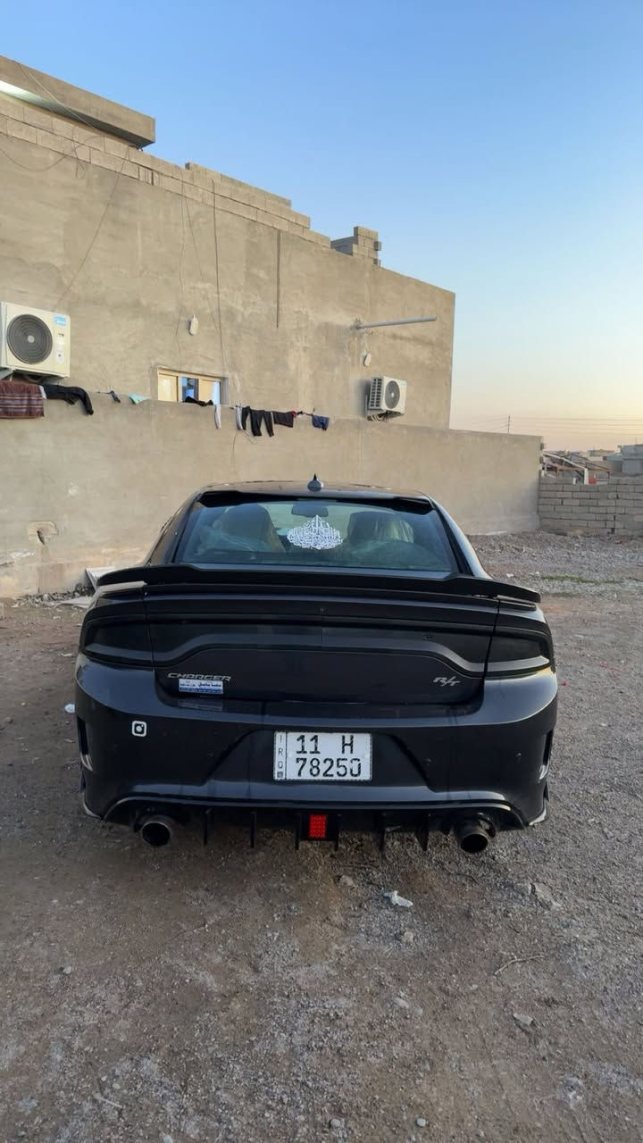 (السلام عليكم)
جارجر 16 للبيع او مراوس حسب القناعه
ارتي(v8)(5700)اصل 
حادثها 3 قطع وشبر بارد بل جاملغ عكس السايق
ألون نيلي غامق 
رقم بغداد 
عليها اضافة دركة آر بي ام وبرمجة صوت وويل نجمة خسفه قوية ودفيوزر طلقات 
تشغيل عن بعد 
دخول ذكي
تحكمات ستيرن بل دركة 
كير محرك اكسل ضمان من كلشي شرط سيارة جاهزة عل آخر حباية 
سيارة ما ناقصها برغي وبل شوف احلى من الصور 
مكانها صلاح 
للاستفسار (***********)
