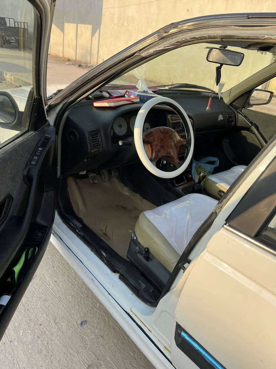 بيجو بارص 2013 سياره نضيفه تحي وشوف بعينك سعر 53 وبيه مجال
***********
رقم الماني هزه جديده شرط تحويل راعيه يريد تحويل
