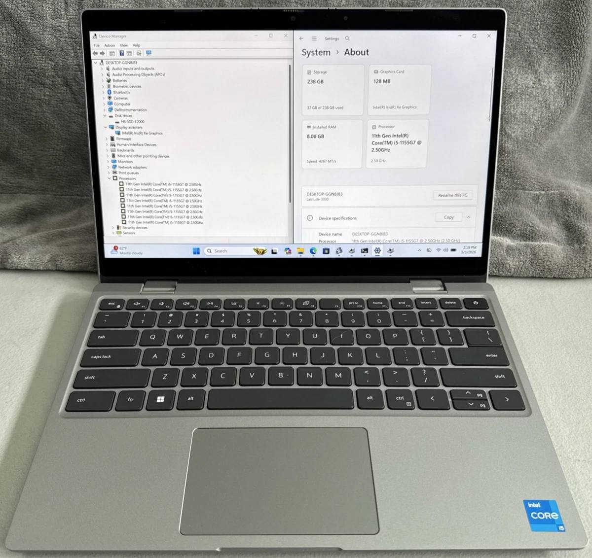 #فئة_بزنس_بشاشة_13
💻 Dell Latitude 3330 
🔥 سوبر سوبر سلم | خفيف الوزن | سهل التنقل

✔️ المعالج: Intel Core i5-1155G7 — الجيل الحادي عشر بحرف G
✔️ الرام: 8GB DDR4 — قابل للتطوير
✔️ التخزين: 256GB NVMe SSD — قابل للتطوير
✔️ كارت الشاشة: Intel UHD Graphics 4GB
✔️ الشاشة: 13.3 إنج FHD (1920×1080) — شاشة لمس
✔️ لوحة المفاتيح: عربي – إنكليزي مع إضاءة خلفية (Backlight)
✔️ الشاحن: Dell أصلي

✨ مناسب للدراسة والبرامج المكتبية والحسابية والتصفح والأمن السيبراني

💰 السعر: 325.000 ألف دينار عراقي شامل توصيل مع حقيبة وماوس وشاحن اصلي 

🔹 الحالة: وارد اوربي غير مستعمل بالعراق (كالجديد) نظافة 95% فما فوق 
🔹 البطارية: بحالة جيدة(ضمان ساعه فما فوق)

■ ضمان(١) فحص وتشغيل امام المندوب 
■ ضمان(٢) استخدام اسبوعين اي خلل مصنعي يتم الاستبدال بنفس الموديل


**إذا كنت صاحب هذا الإعلان وتريد حذفه لأي سبب، رجاءا أرسل رسالة إلى الدعم الفني**