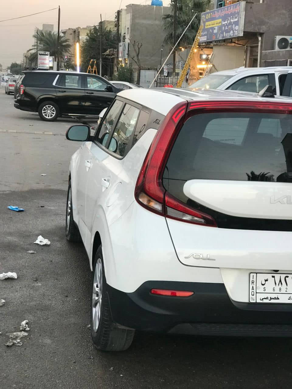 سلام عليكم كيا صول موديل2022ماشيه24ميل حادثها بنيد مبدل بدون دواخل كير ومحرك وصدر كله مكفول سياره جديده جدا المكان الشعب حي سومر شارع المدرس الرقم ***********
