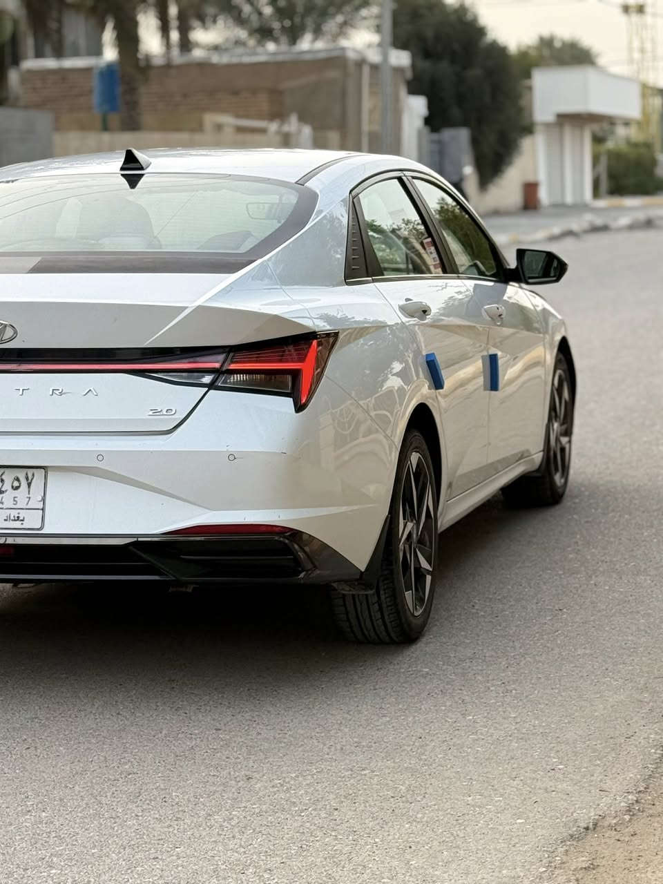 النترا 2023 خليجي استقطاع مباشر رقم بغداد باقي سنه ونص وتصير حره عدنه بيها وكاله عامه مطلقه تحويل وكاله مضمون سياره فول مواصفات 1/1 بصمه تشغيل + تشغيل عن بعد شاشه وكامره حساسات اماميه وخلفيه لد امامي وخلفي شحن لاسلكي وباقي المواصفات معروفه  مكفوله كفاله عامه مكينه 2000 دوش گير AT سياره جاهزه للاخير منقصها كلشي مكان السياره واسط السعر 148 وبيها مجال بيع فقط ***********
