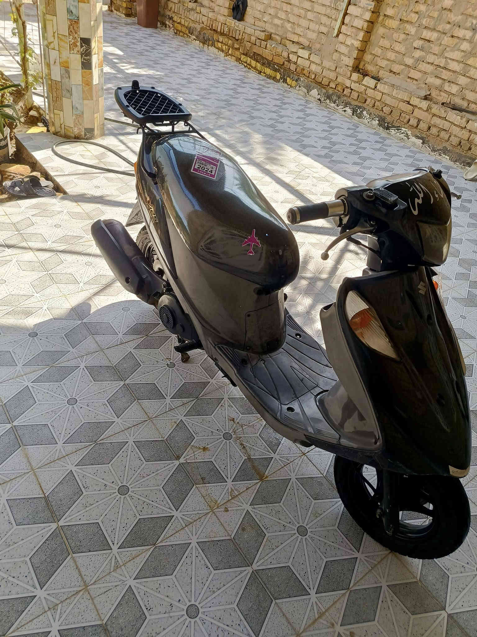 ادرس ياباني قديم دراجه جاهزه عله اخر حبايه تخم تاير جديد  مفتوحه رايمر شلعه ومعدل خير من الله ترايك وين ماتريد سعر. 600وبيه مجال
***********
