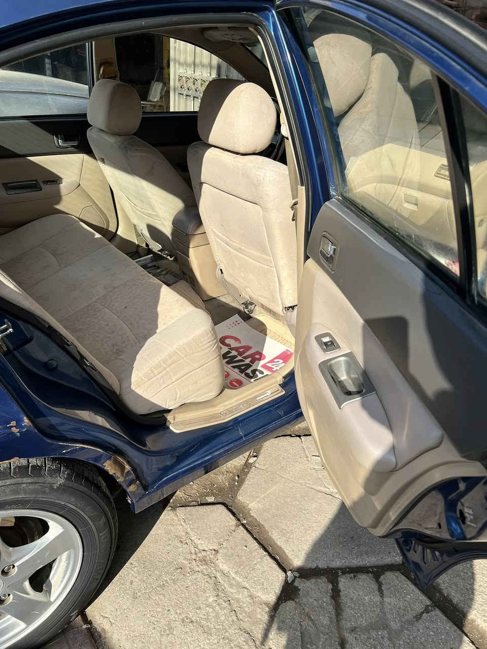 سلام عليكم من رخصه الادمن شيري أي فايف 2009 رقم وهزه وسنويه جديد بسمي مكان الدوره الميكانيك سياره كلها ع البلاد تبريد ثلج سعر 40 وبيه مجال رقم ***********
