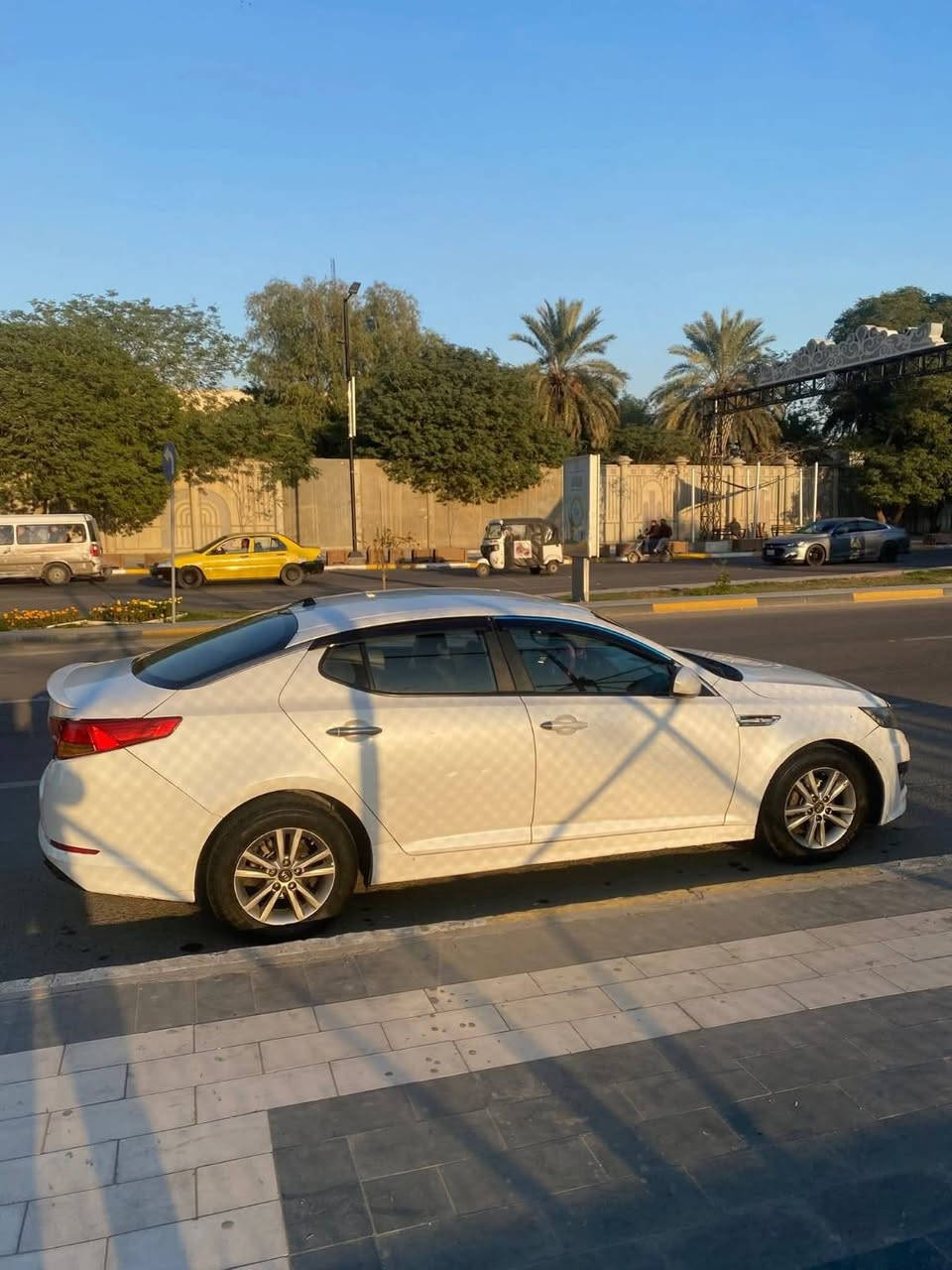 للبيع اوبتيما موديل 11 لون ابيض مواصفات نص فول خليجي محرك  دوش 2400 ماشيه 133 الف بيهه جاملغ و شويه بلبنيد صبغ بدون ارباك بدون دواخل مكانهه بغداد صليخ ترهم مراوس السعر  113. رقم سيلمانيه هزه و فحص جديد بسمنه  ***********.. ***********
