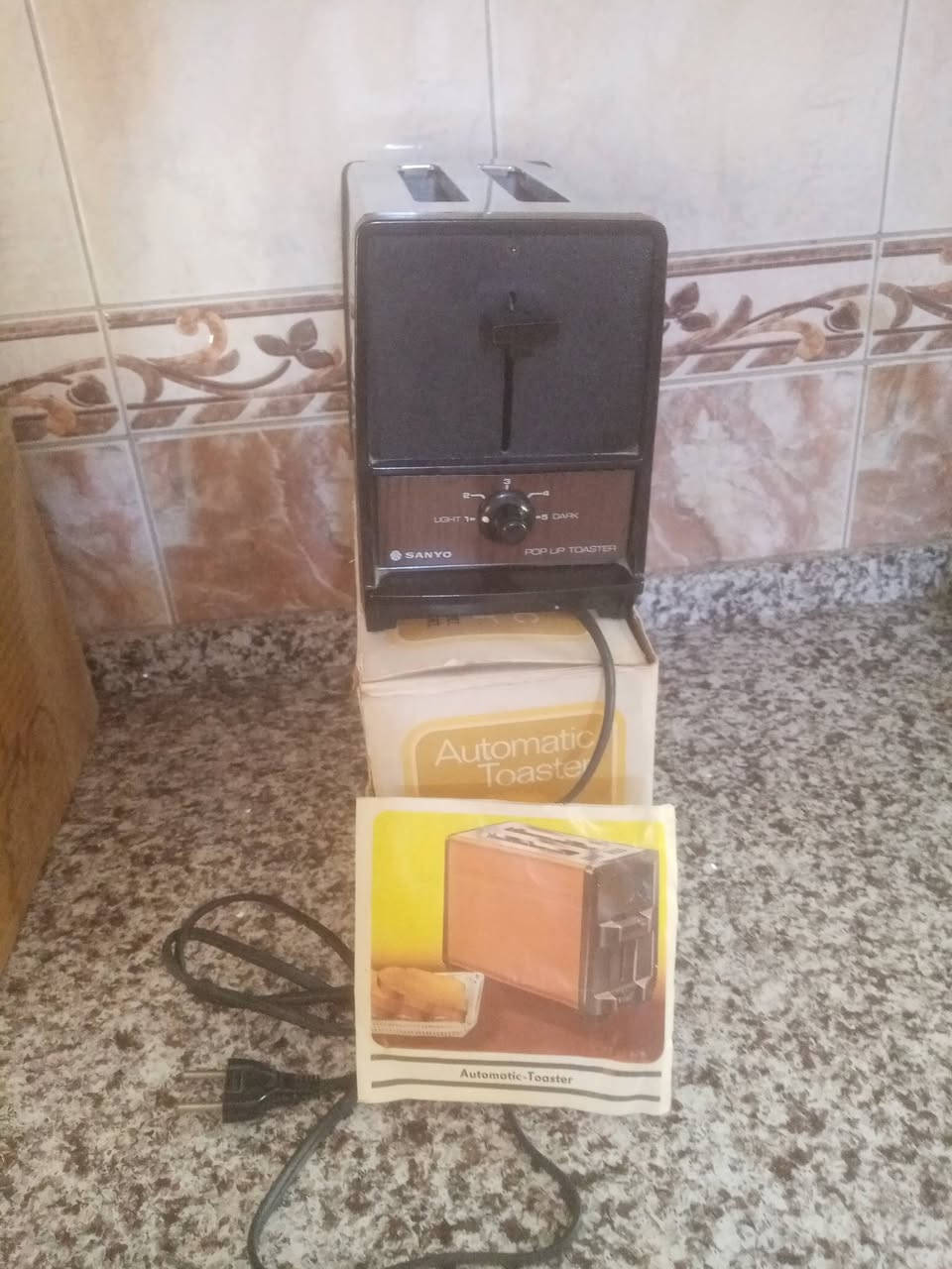 كل عام وانتم بالف خير 🌹
اغراض للبيع
طباخ عشتار لوك غير مستخدم لوك
جهاز توست سانيو يابان استخدام مره واحده فقط
دريل يدوي لوك
طباخ كهربائي لوك غير مستخدم
التواصل
***********
