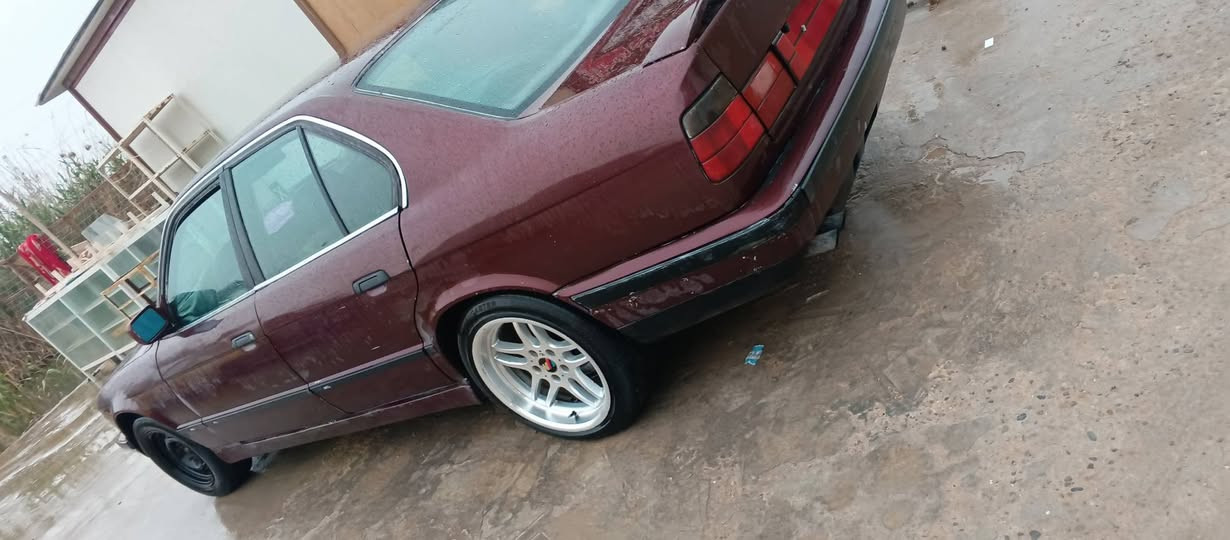 سلام عليكم بي ام موديل 93حجم 520
رقم نكليزي بغداد سياره جاهزه من كير ومحرك تخم تاير حداديه مكان سياره بغداد قرب مرور الحسينية 
سياره بلاش سعر /35/وبيه مجال حك جيه 
***********
