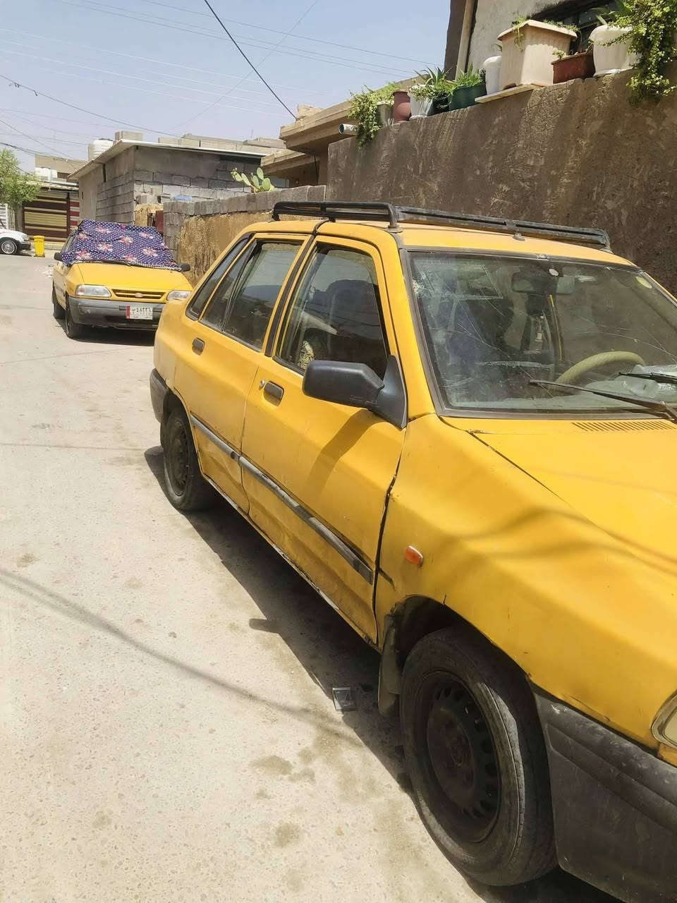 سلام عليكم للبيع سايبه سياره حلوه مال جناي كهربائيات كله شغاله سياره ماذب عليه فلاس جاهزه يعني كبل لشارع تشتغل السعر مليون ونص وبيه مجال ***********
