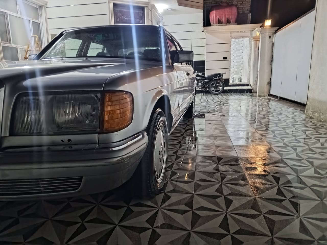 سلام عليكم مارسدس مديل 1990 حجم SE 560
محرك محور 3000 vvt
مكان سياره كربلاء 
سعر 50 وبيها مجال 
للتواصل ***********
