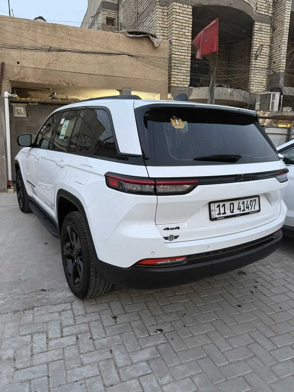 جيب موديل 2024 وكالة هارلم
ماشية 17 الف فقط زيرو 
 ضمان 3 سنوات ادامة مجانية 
مكفولة كفالة عامه من كلشي بعده ب وضع الشركة 
——- 

المواصفات:
 • رادار أمامي مع مانع تصادم
 • تحذير الخروج عن المسار
 • تحذير النقطة العمياء
 • نظام تحذير عند التقاطعات
 • شاحن موبايل وايرلس
 • ويل قياس 20 إنج
 • فتحة سقف
 • لوحة قيادة بقياس 12 إنج
 • كير شفتر بالسيتيرن
 • كاميرا خلفية
 • شاشة وسطية كبيرة قياس 10.1 إنج
 • المصابيح الأمامية زينون
 • كشافات الضباب زينون
 • دخول ذكي
 • تشغيل عن بُعد
 • صندوق خلفي كهربائي
 • فرش المقصورة الداخلية من الجلد والشاموا
 • مقعد السائق كهربائي
 • تدفئة المقاعد الأمامية
 • حساسات خلفية
 • دوسات جانبية
 • مكيف خلفي
 • تدفئة مقود القيادة
 • مانع تصادم خلفي
 • بلوتوث / تلفون
 • محدد سرعة
 • نظام التشغيل والإطفاء الأوتومات
وبعد هواي مواصفات 

السعر 405 دولار وبيه مجال شويه 

للاستفسار 
***********
