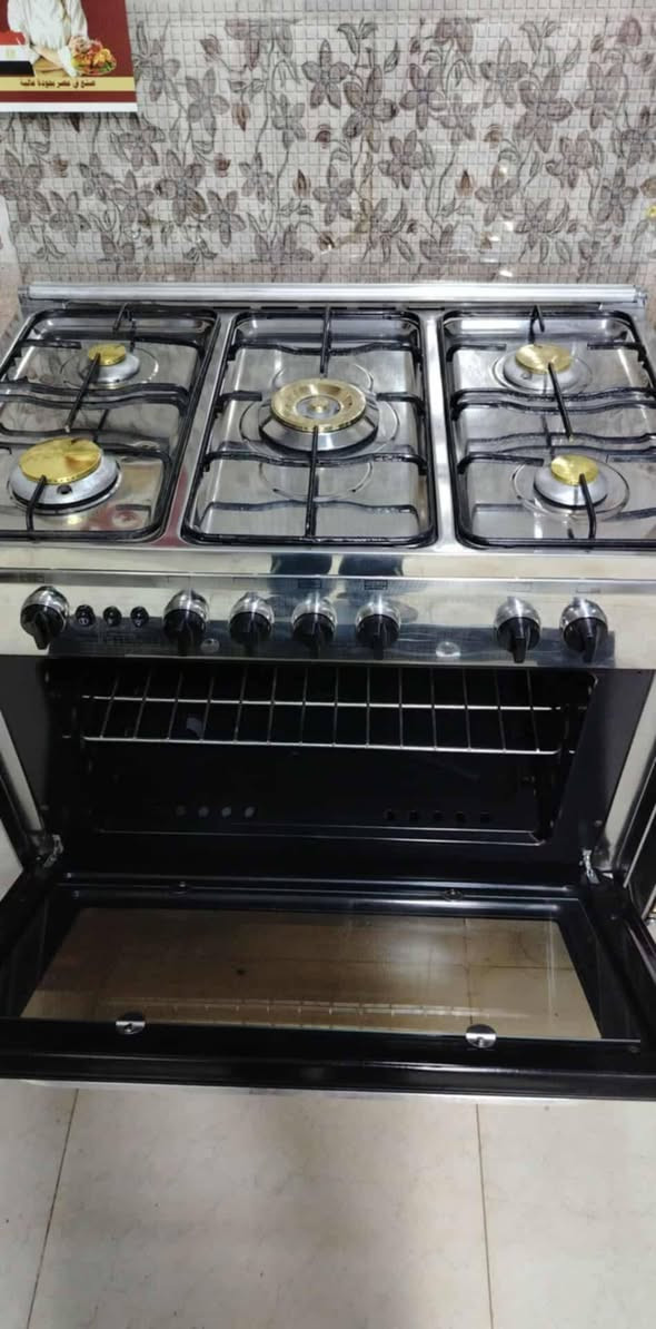 طباخ فريش مصري باب اول كولة شغال نار وافران اخو الجديد مع ضمان شهر بنارة وافرانة *********** يوجد واتساب ويوجد استبدال الطباخ القديم بطباخ جديد
