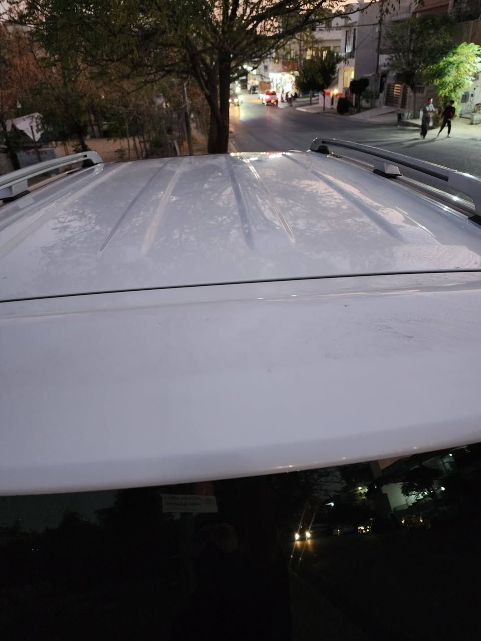 بؤفرؤشتن مؤديل ٢٠١٤ بارجه ره ش له سه ر ساخى بى دعم
سه قف وجملغى دواوه بؤياغى نيه ومكينه ى نه كراوه ته وه ٢١٧ هه زار رؤيشتوه ***********
