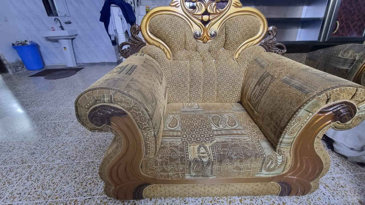 السلام عليكم
غراض منزلية للبيع
١ـ ميز بلازمة بسعر ٦٠ الف
٣ـ ملحق كاونتر + زاوية هي والملحق مالتهة بسعر (١٠٠ الف وبي مجال)
٤ـ تخم قنفات متكون من ( ٣ قنفات وكراسي ثنين ) بسعر ١٢٥ وبي مجال
٥ـ معصارة كهربائية صناعة ألمانية بسعر ٤٥ الف 
٦ـ جهاز بيتزا بسعر ٣٥ الف 
٧ ـ جهاز كليچة أو وافل بسعر ٣٠ الف
٨ـ قلاية بطاطا بسعر ٢٠ الف
٩ـ ثلاجة صغيرة بسعر ٨٠ الف


**إذا كنت صاحب هذا الإعلان وتريد حذفه لأي سبب، رجاءا أرسل رسالة إلى الدعم الفني**