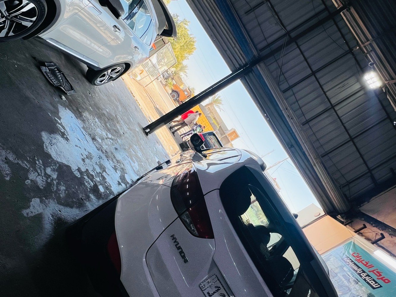 توسان 2013 جديده جداً السيارة 
بيها أماكن بارد فقط 
ماشية 170 
محرك كير مكفووول
مواصفات معروفه 