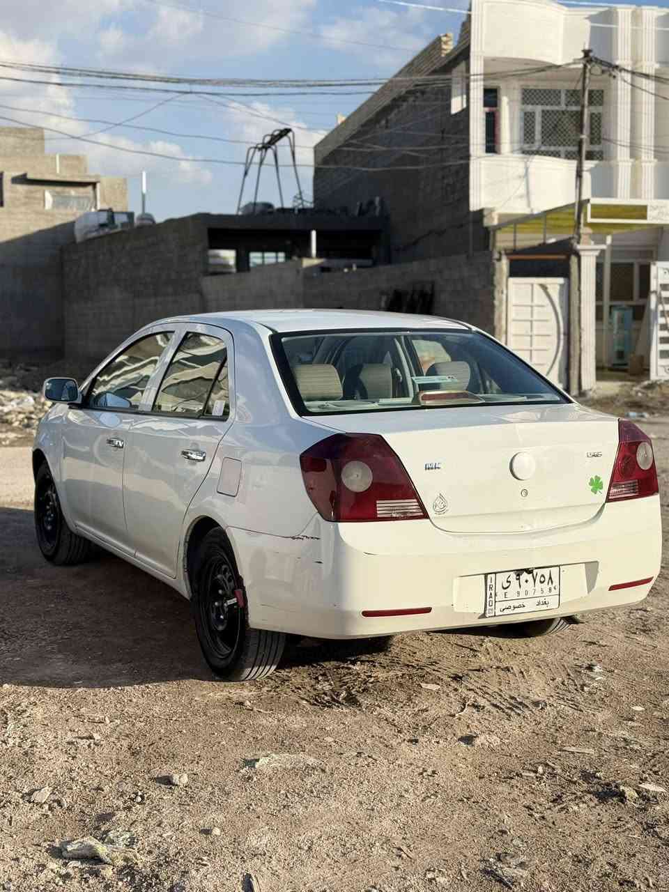 السلام وعليكم جيلي 2013 مكفوله السياره من الصبغ ولضربه فقط بارد السياره كير ومحرك وحداديه كله كفاله تبريد شغال تدفئه شغاله تراي يخبل كلش حلوه السياره مكاني بغداد البياع السعر 45 وبيهه مجال حك الجيه الرقم ***********
