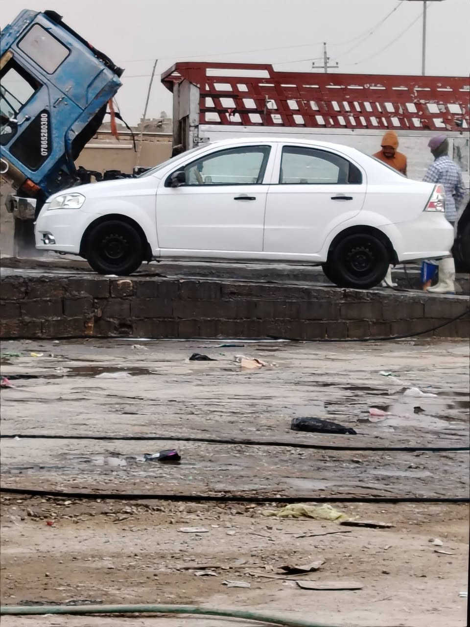 افيو 2010 مكفوله ما عدها باب السايق مكفوله من تبريد و محرك كير مكينه 1400المرغوب سيارت جناي السعر 72 ماكن كوفه نجف ***********
