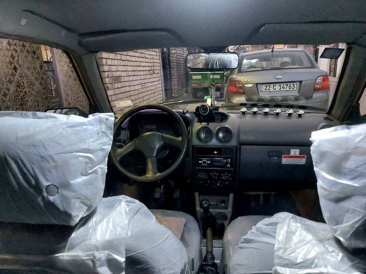 سايبا موديل 2013 رقم بغداد
 مصفره هيئه وغرامه وسياره بأسمي تحويل ثاني يوم 
تخم تاير جديد 
صدر امامي خلفي جديد 
كفالة عامة من الشواصي 
سياره بيهه بارد على كد شبر بالجاملغ الامامي مال السايق
وطخه بالباب وره السايق فقط 
مكينه هسه صار بيهه خيط تبخير مكفوله من تنقص 
سياره خير من الله سياره احلى من الصور 
سعرهه 33 وبيهه مجال حك الجيه 
مكاني بغداد الشعب 

***********
