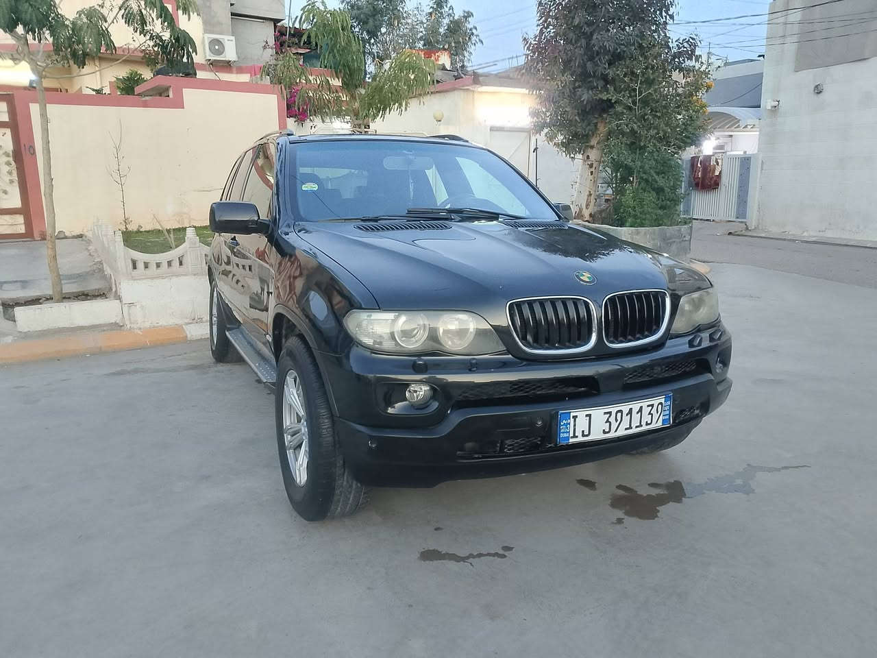 بيم ئيكس فايف 2006 هةشت بستون گير مةكينةى بةشةرت ساغة براوة نية كودى بوى كراوة نرخى 50 معمةلة شوين كةلار /***********
